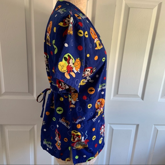 Disney Happy Halloween Minnie Mickey Mouse Pumpkins Bats Cotton Nurse Scrub Top - Picture 4 of 9